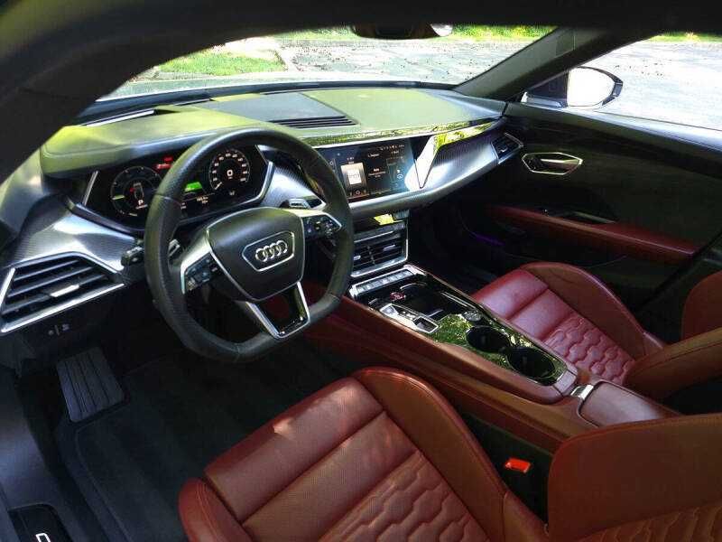 2022 Audi e-tron GT quattro Prestige