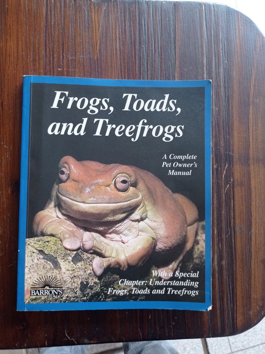 Livro sobre sapos e rãs