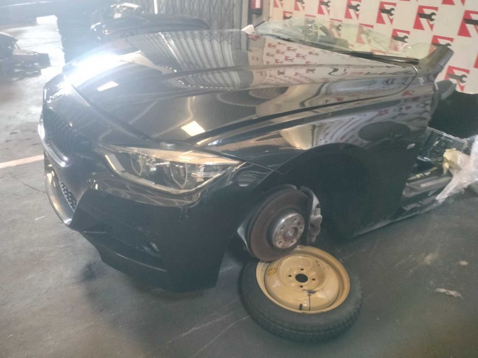 Frente Completa BMW F30 335d 2015 PACK M Versão Inglês #F71