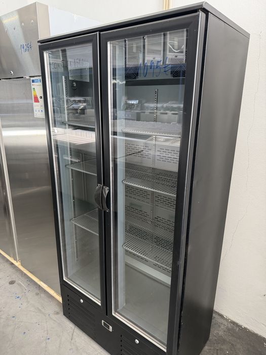 Vitrine vertical infrico  duas portas compack frio positivo