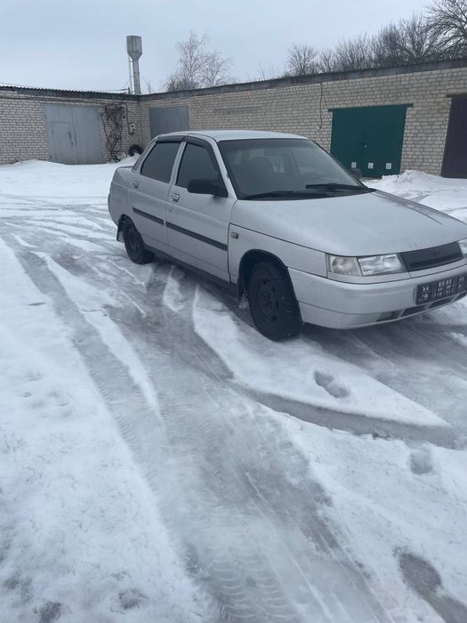 Продам ваз 2110.
