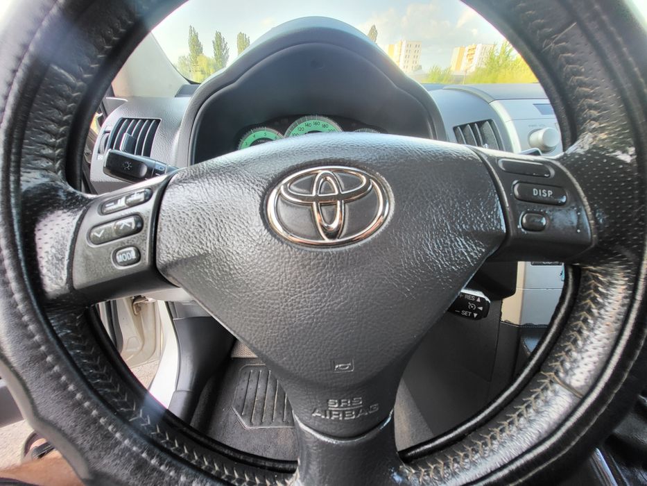 Тойота Корола Версо 2007рік 7місць