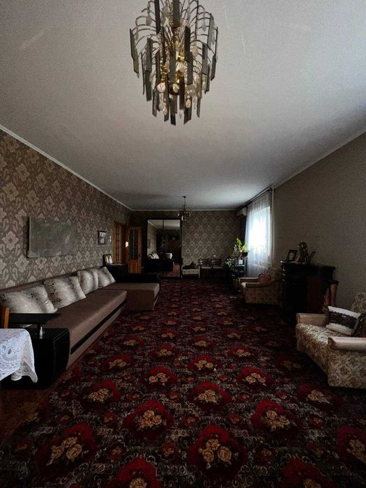 Продаж просторого будинку селище Полігон! 307 м² на ділянці 30 соток!!