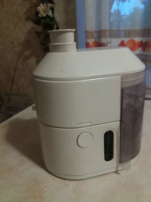 Соковыжималка "Braun"