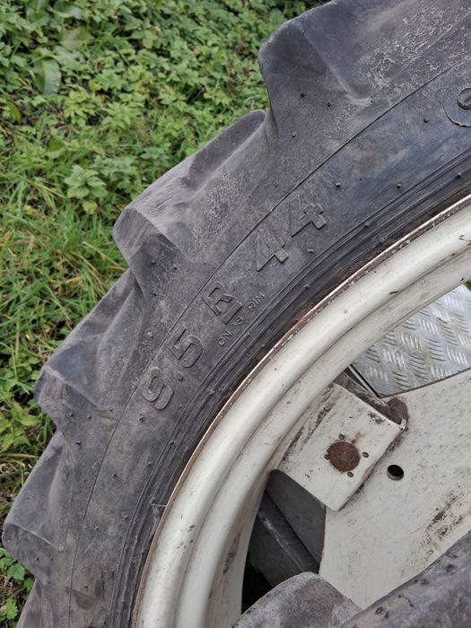 Koła rolnicze Taurus 9.5 R44