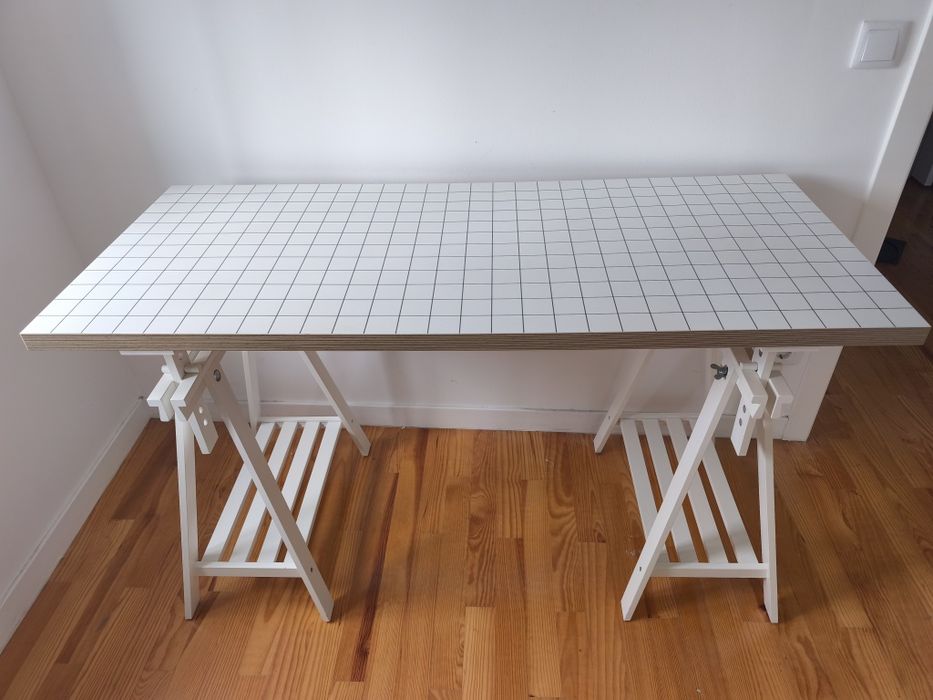 Mesa ikea (lagkapten + mittback) 140x60. Disponível a partir de 27 de setembro