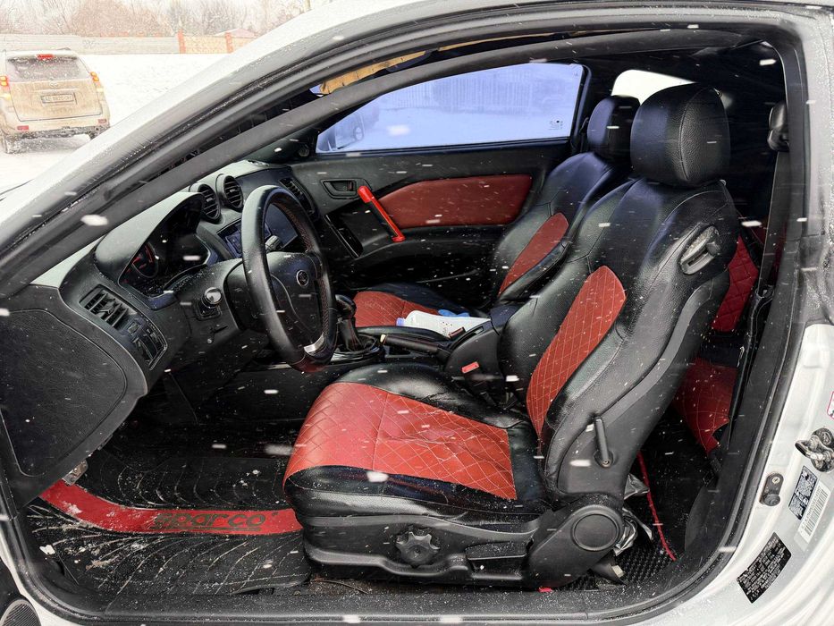 Avtorak Hyundai Tiburon