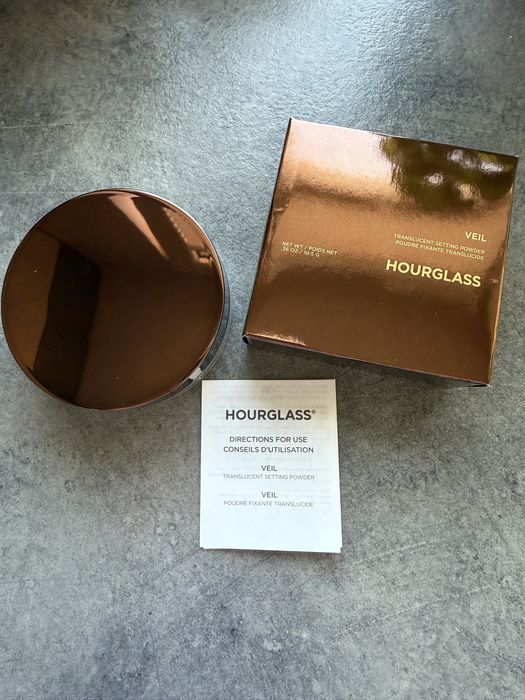 Hourglass Veil Translucent Setting Powder