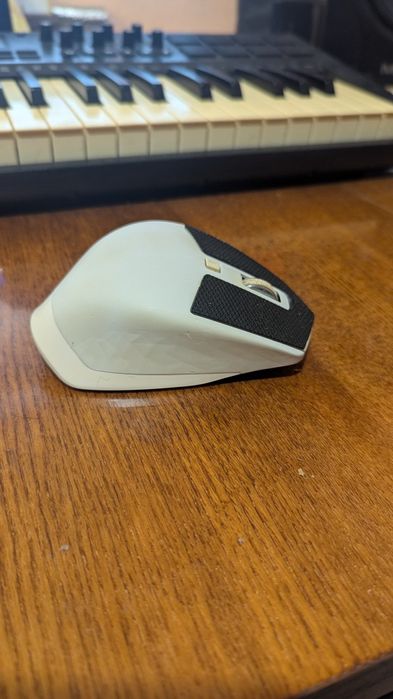 Мишка logitech mx master 2s
