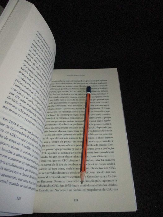 Livro Biliões e Biliões Carl Sagan Gradiva