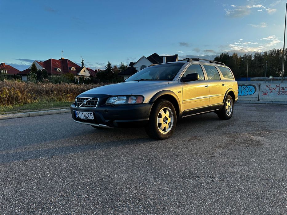Volvo XC70 2,4 T AWD 200 KM LPG fabryczny lakier/skóry/szyber/tempomat