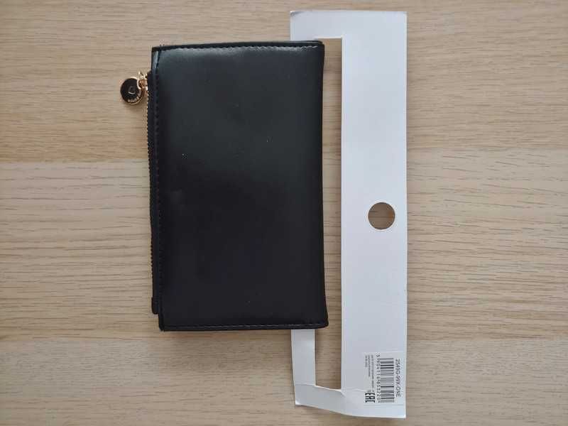Portfel SINSAY Wymiary: 9,5 cm x 16 cm x 2 cm