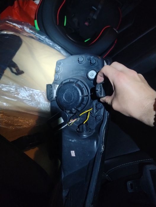 Lampy L+P  Ford Mondeo MK4