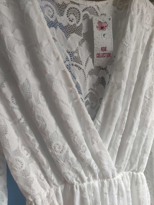 Biały koronkowy kombinezon
