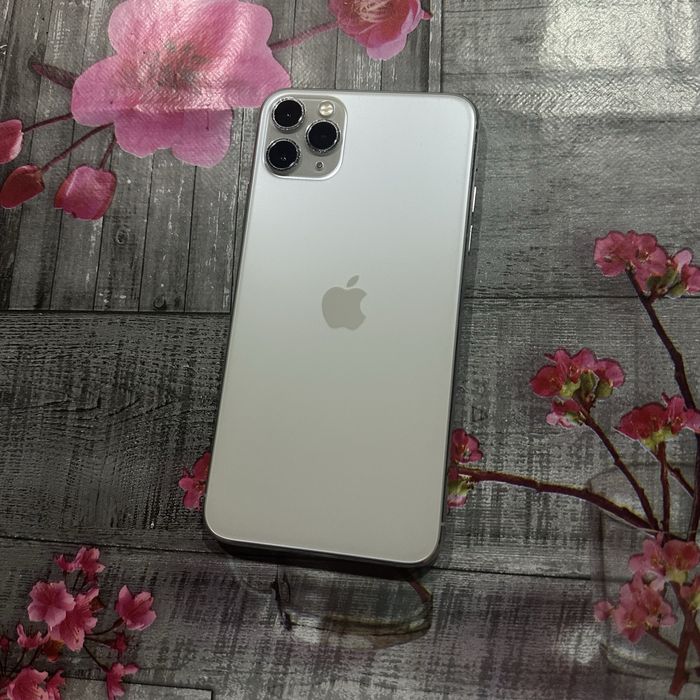 Iphone 11 pro max para venda com 33 capas
