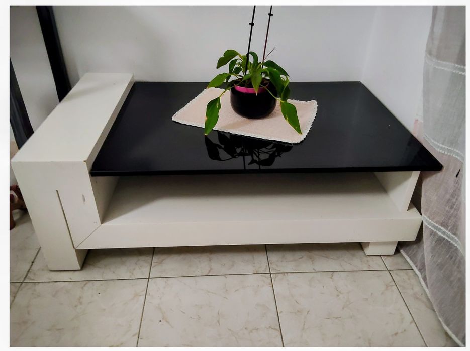 Mesa+de+centro+branco+e+preto+pra+sala64740597605763122