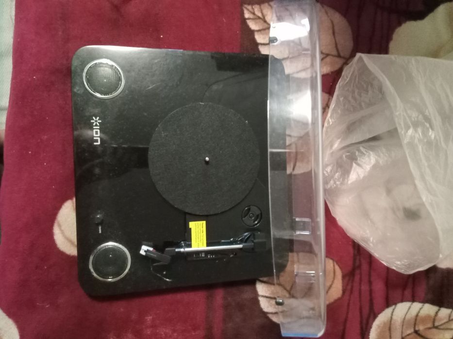 Програвач вінілу ION MAX LP Black