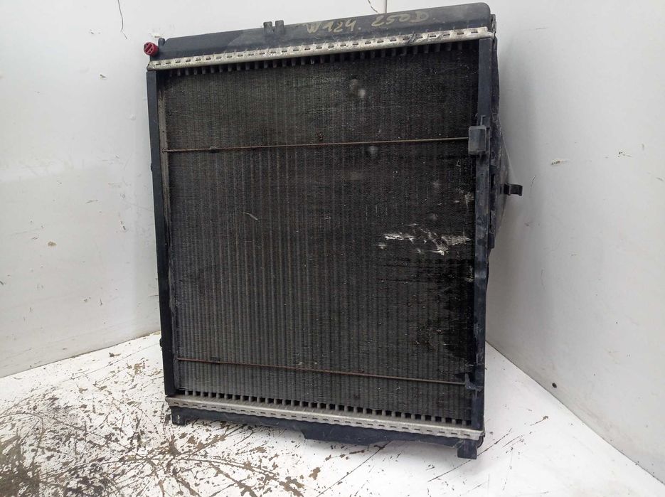 Mercedes E Klasa W124 2.5TD Chłodnica Wody