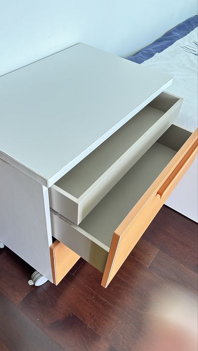 Quarto de Criança/adolescente Completo com Cama e Secretária