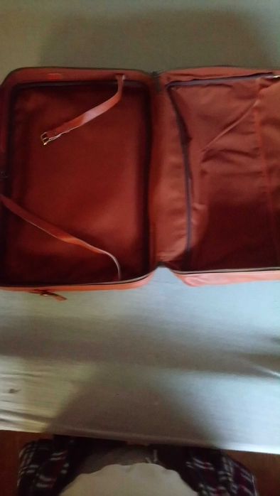 Walizka podróżna kolor brązowy