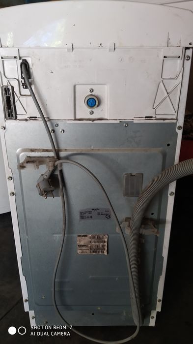 Стиральная машина Whirlpool 6кг модель AWE 7629 на запчасти