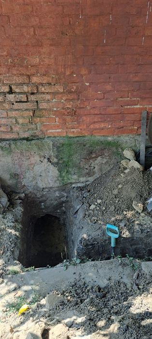 Чистка ,копання,поглиблення криниць.