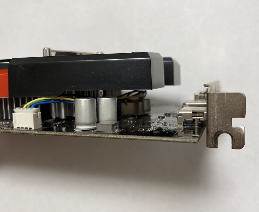 Відеокарта Radeon HD 6670 1gb