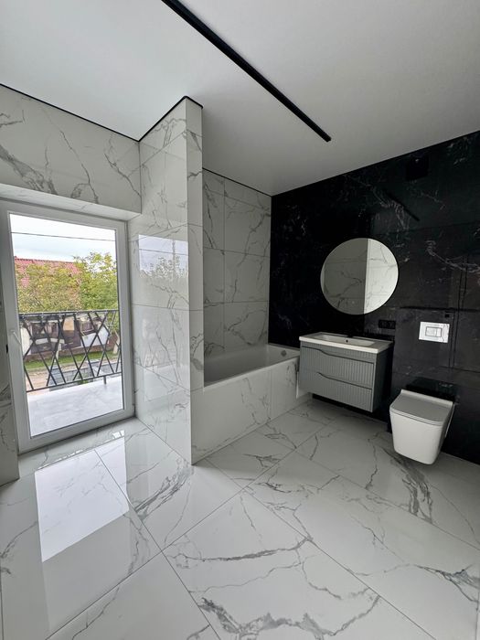 Продам котедж з ремонтом в районі Щасливе!