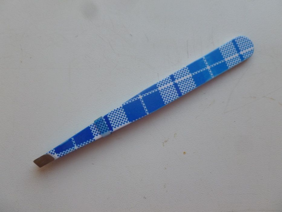 Пинцет для бровей