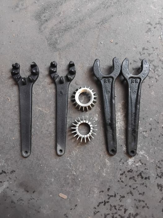 Bmw  emblematy 70 mm znaczki  na zbiornik, bak
