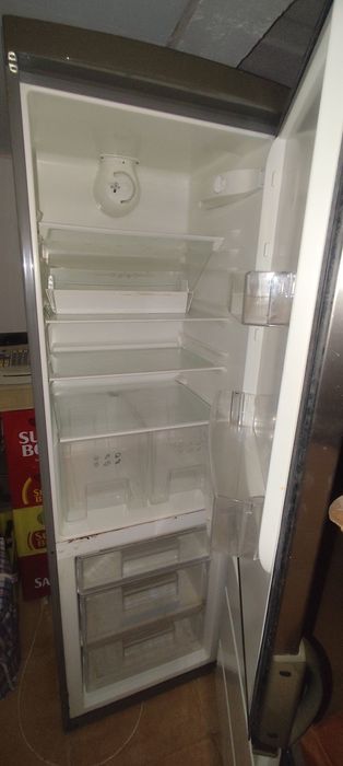 Frigorífico e congelador446750552617144324