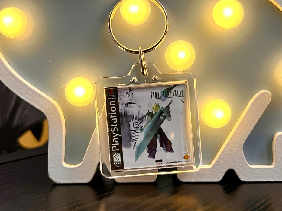 Brelok Final Fantasy VII - okładka gry PS1 / PSX Częstochowa