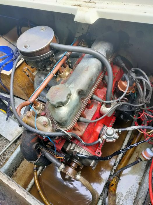 Silnik Volvo penta aq80 b18
