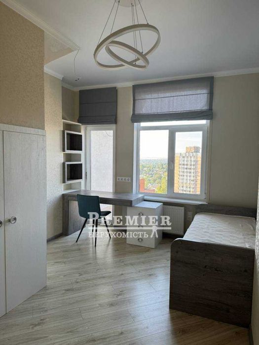 Продам пентхаус з панорамним видом на море