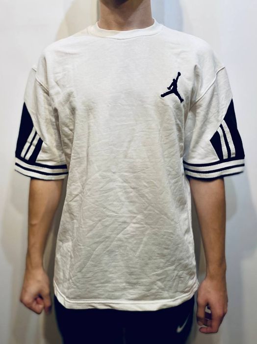 T-shirt Jordan Bardzo dobrej jakośc w kolorze białym
Tytuł: T