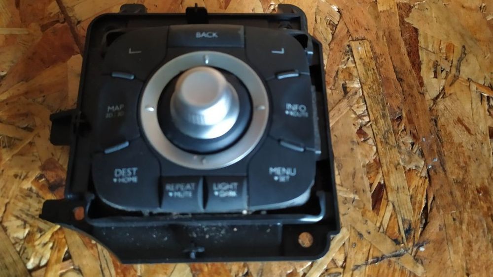 BOTOES MULTIFUNÇÕES NAVEGAÇÃO GPS RENAULT MEGANE III 3 253B00345R