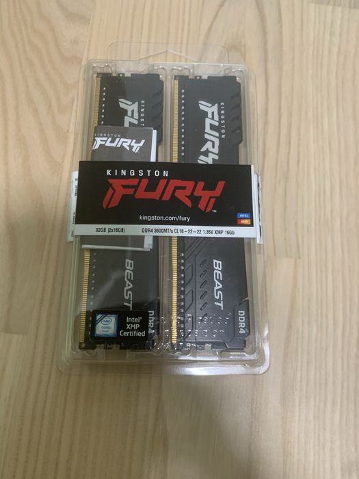 Оперативна памʼять Kingston Fury DDR4-3600