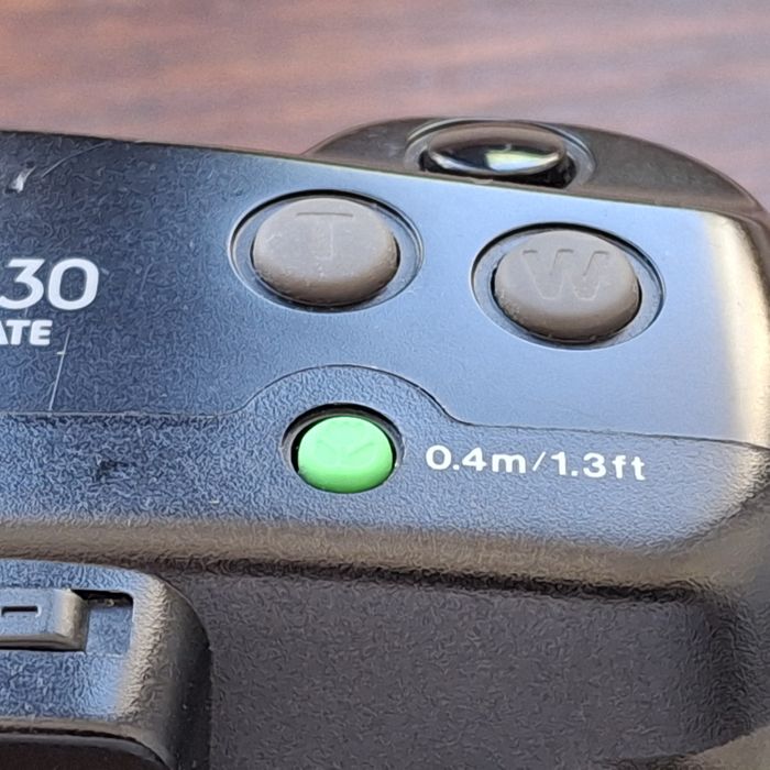 Máquina Fotográfica Olympus IZM 230 Multi AF.