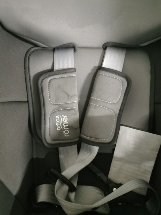 Fotelik samochodowy obrotowy britax romer dualfix M