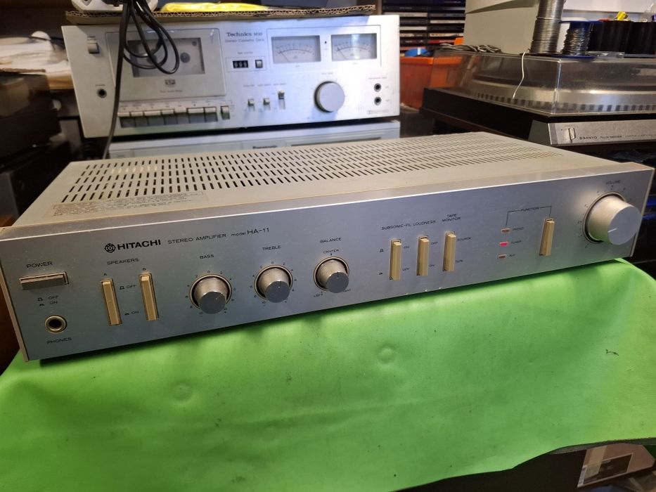 Wzmacniacz Hitachi HA-11