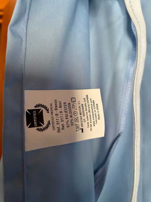 Camisola hospitalar  - com tiras -  poliester azul  (nova)