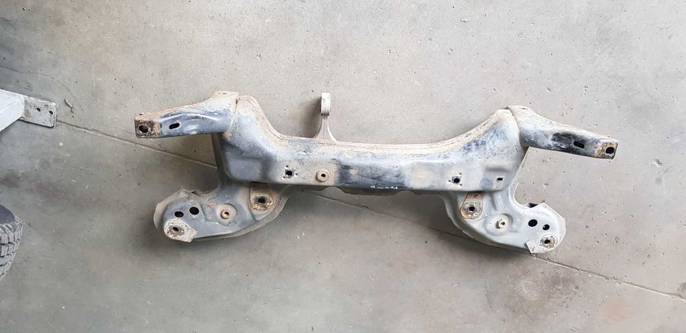 Fiat Punto 2 II Sanki belka zawieszenia przód