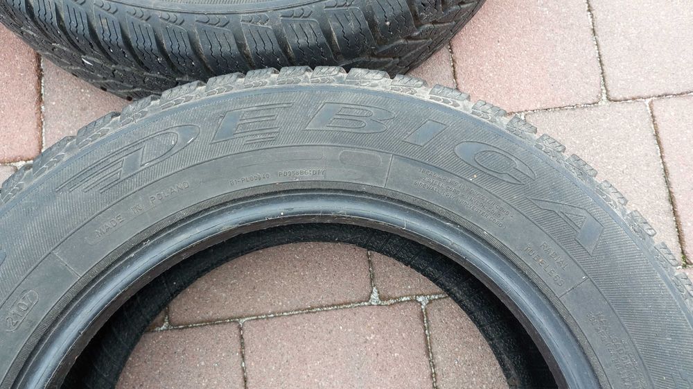 Opony zimowe 195/65/17---Dębica Frigo 4-sztuki