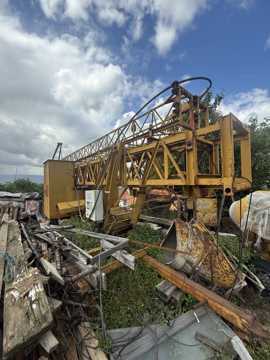 Grua Torre / Grua de Construção – Estrutura Metálica Robusta