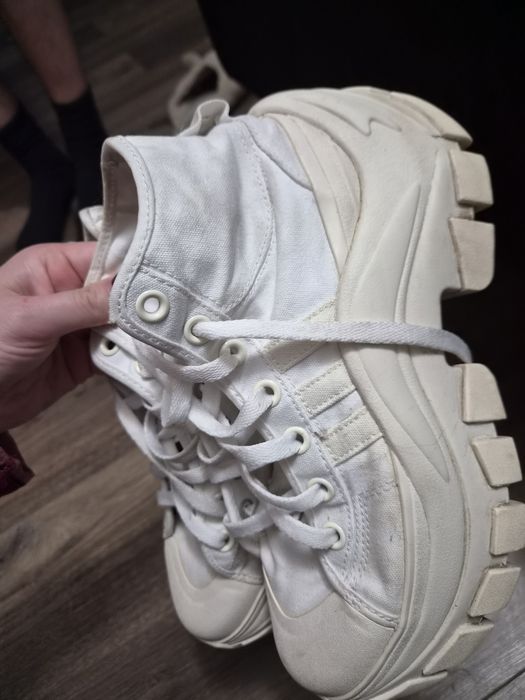 Кросівки ADIDAS білі