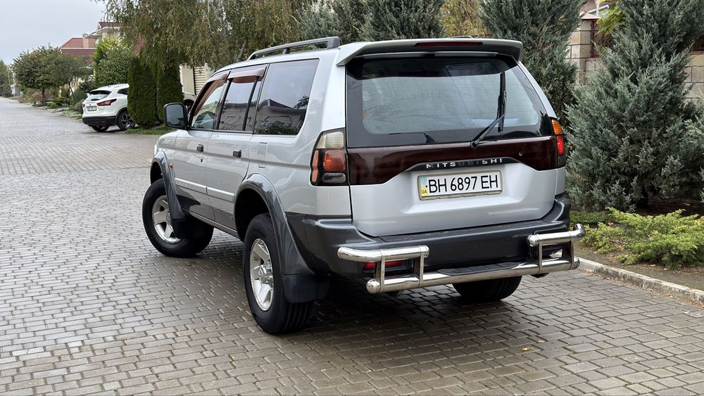 Продам Паджеро Спорт 3.0 бенз 163т пробег!