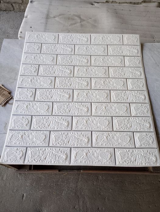 Панелі пвх самоклеючі 70*77