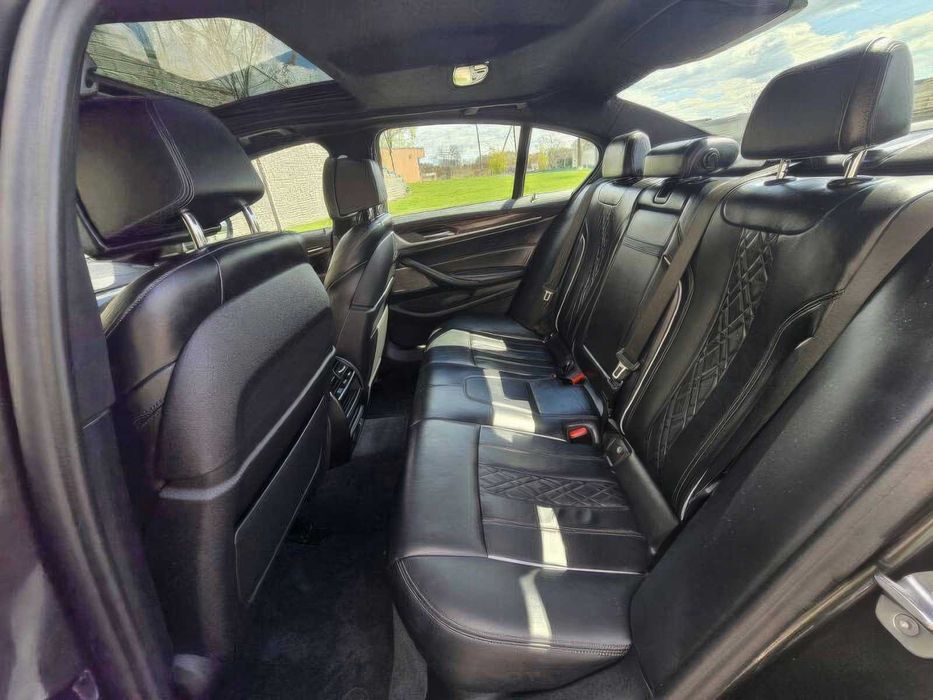 BMW 5 Series M550i xDrive      2020