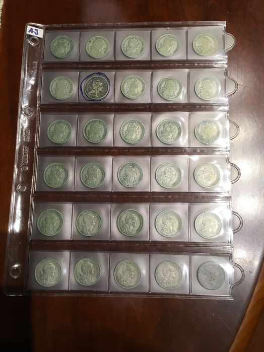 30 Moedas de 50 Cêntimos entre elas a rara de 1938