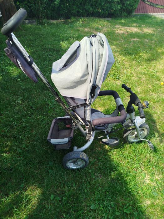 Велосипед з батьківською ручкою.